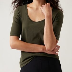 Athleta Outbound Scoop Neck Short Sleeve Tee, Green, Basics, Women's Medium